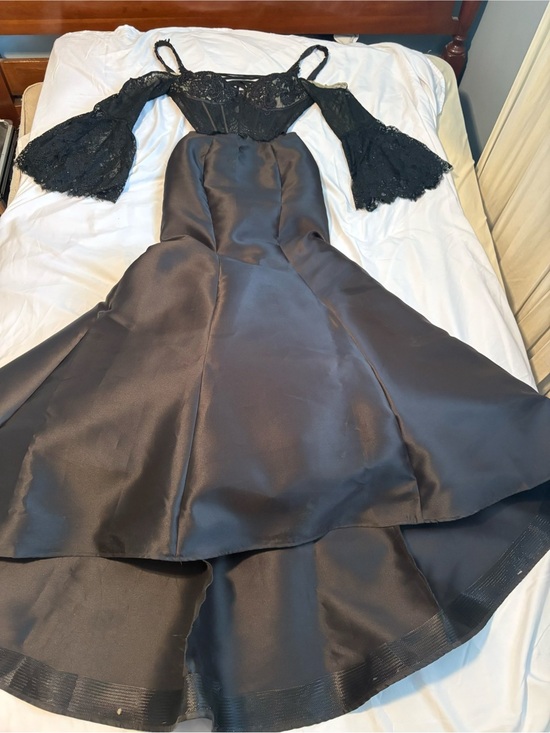 Dresses & Skirts - Black Lace Bodice Satin Trumpet Gown